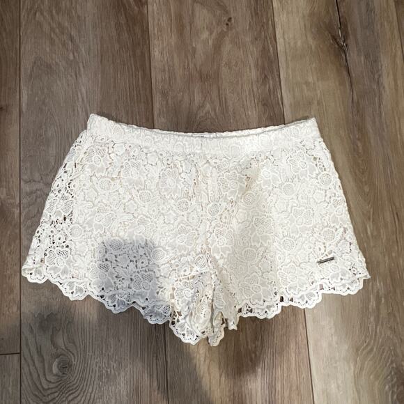 ABERCROMBIE & FITCH Women's Lace Short Size L In White - Picture 1 of 7